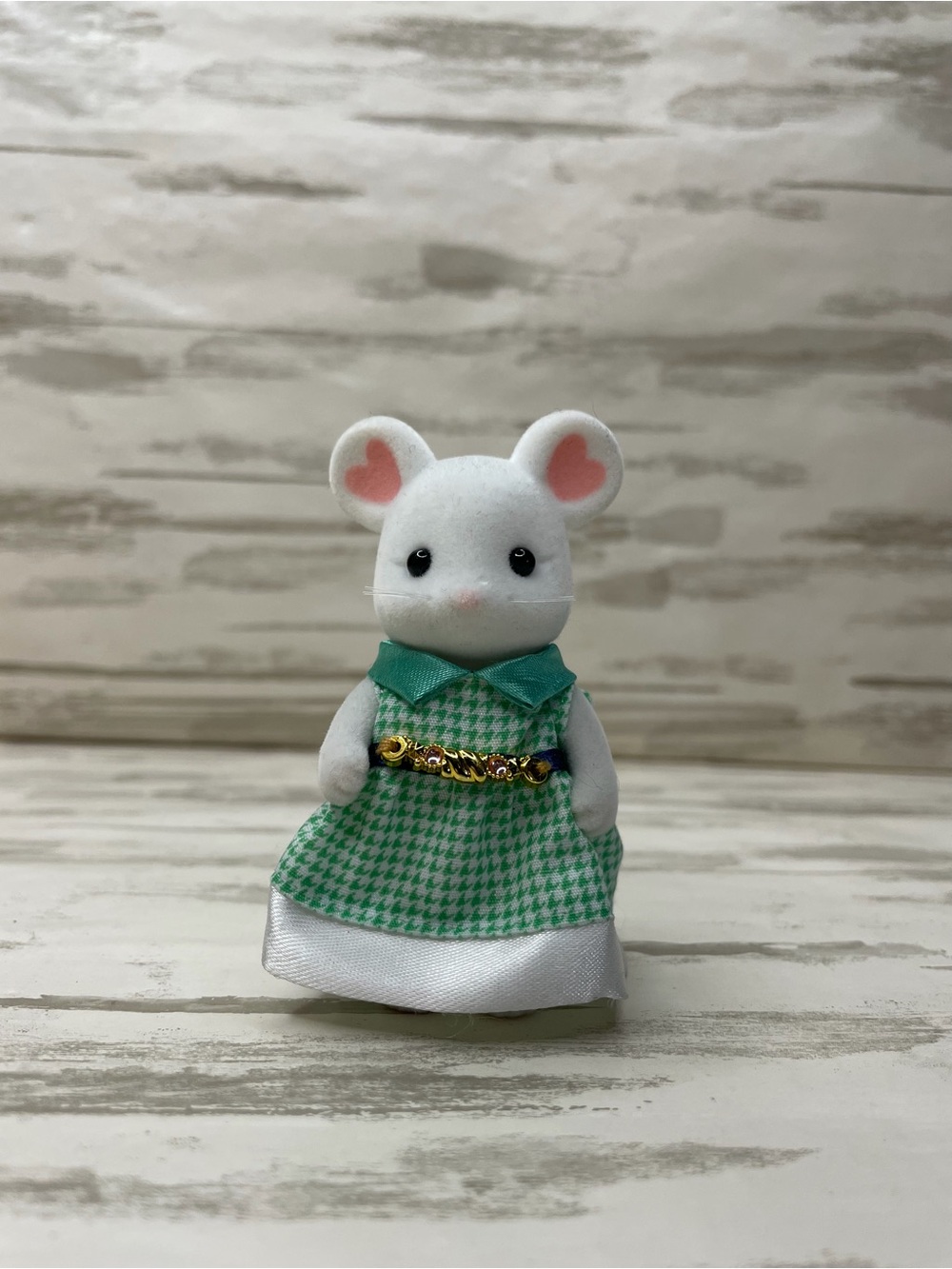 Sylvanian Families Calico Critters Town Girl Series MARSHMALLOW MOUSE Girl